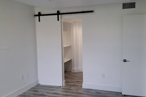 Copropriété à louer à Miami, Floride: 1 chambre, 64.1 m2 № 1928782 - photo 5