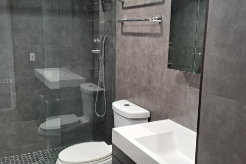 Copropriété à louer à Miami, Floride: 1 chambre, 64.1 m2 № 1928782 - photo 8