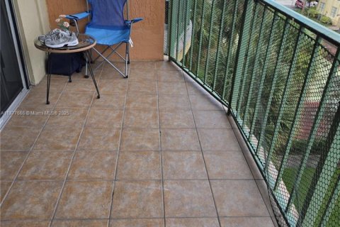 Copropriété à louer à Miami, Floride: 1 chambre, 64.1 m2 № 1928782 - photo 18