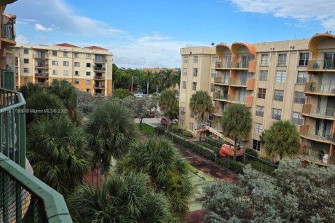 Copropriété à louer à Miami, Floride: 1 chambre, 64.1 m2 № 1928782 - photo 22