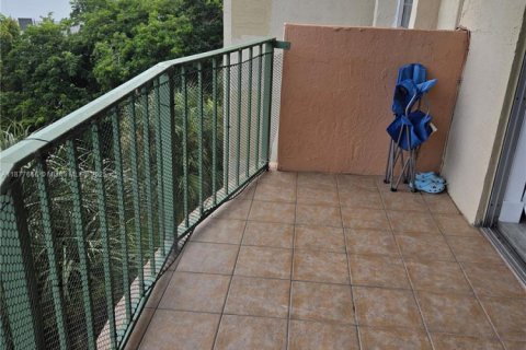 Copropriété à louer à Miami, Floride: 1 chambre, 64.1 m2 № 1928782 - photo 19