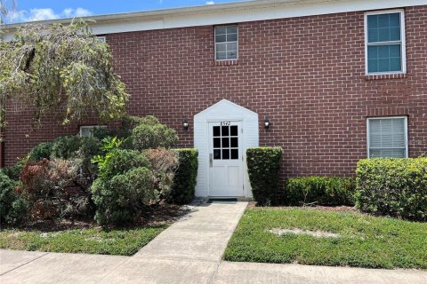 Condo à Saint Petersburg, Floride, 1 chambre  № 2400357