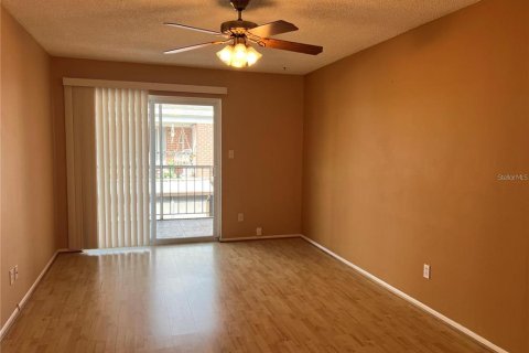 Copropriété à louer à Saint Petersburg, Floride: 1 chambre, 63.17 m2 № 2400357 - photo 5