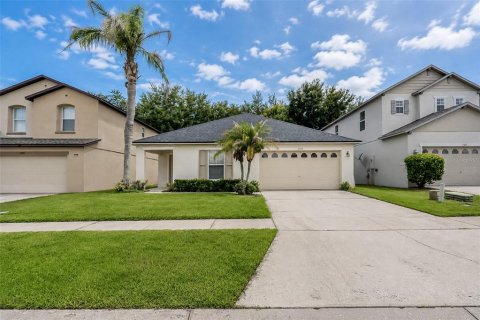 House in Clermont, Florida 4 bedrooms, 180.23 sq.m. № 2206969