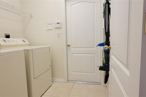 Casa en alquiler en North Port, Florida, 3 dormitorios, 157 m2 № 1250001 - foto 19