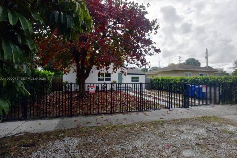 Casa en venta en Miami, Florida, 3 dormitorios, 111.67 m2 № 2088695 - foto 9