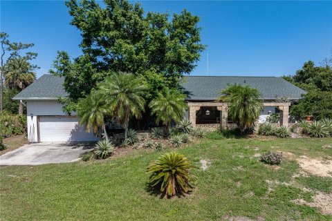 Casa en venta en Punta Gorda, Florida, 3 dormitorios, 154.59 m2 № 1854559 - foto 2