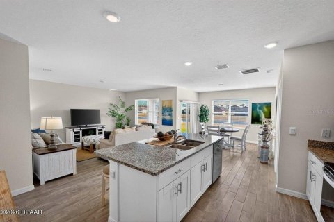 Villa ou maison à vendre à Ormond Beach, Floride: 3 chambres, 155.33 m2 № 2277024 - photo 4