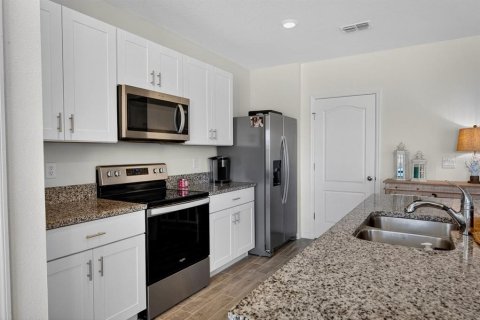 Villa ou maison à vendre à Ormond Beach, Floride: 3 chambres, 155.33 m2 № 2277024 - photo 10