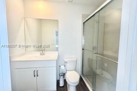 House in Homestead, Florida 4 bedrooms, 193.7 sq.m. № 1952757 - photo 30