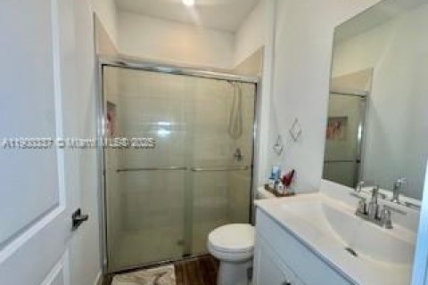 House in Homestead, Florida 4 bedrooms, 193.7 sq.m. № 1952757 - photo 11