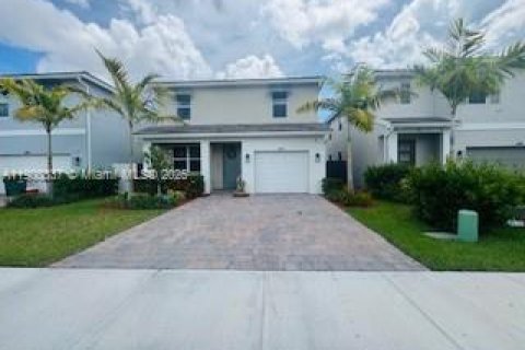 House in Homestead, Florida 4 bedrooms, 193.7 sq.m. № 1952757 - photo 1