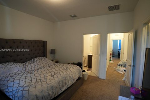 Townhouse in Lauderhill, Florida 3 bedrooms, 138.98 sq.m. № 2087175 - photo 5