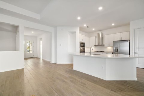 House in Lakewood Ranch, Florida 4 bedrooms, 208.57 sq.m. № 1903913 - photo 5