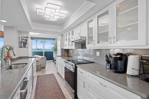 Condominio en venta en Clearwater, Florida, 2 dormitorios, 143.07 m2 № 1835088 - foto 16