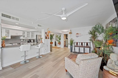 Condominio en venta en Clearwater, Florida, 2 dormitorios, 143.07 m2 № 1835088 - foto 10