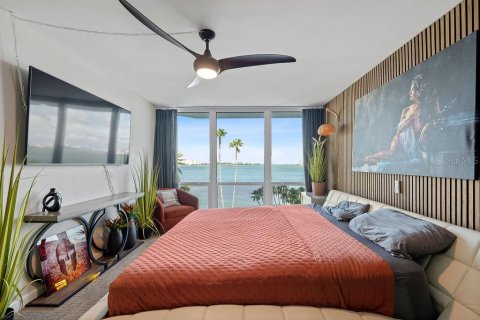 Condominio en venta en Clearwater, Florida, 2 dormitorios, 143.07 m2 № 1835088 - foto 21