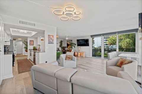 Condominio en venta en Clearwater, Florida, 2 dormitorios, 143.07 m2 № 1835088 - foto 7