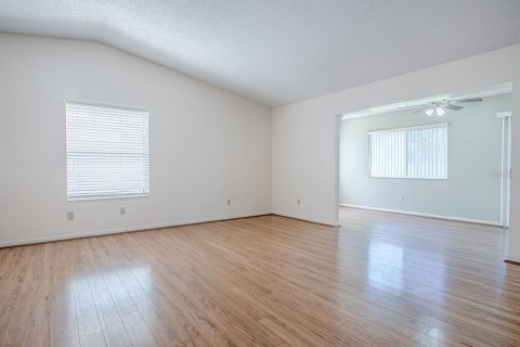 Casa en venta en Leesburg, Florida, 2 dormitorios, 151.62 m2 № 1918804 - foto 13