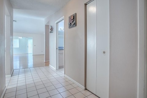 Casa en venta en Leesburg, Florida, 2 dormitorios, 151.62 m2 № 1918804 - foto 7