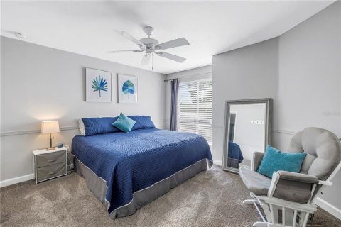 Condo in Saint Petersburg, Florida, 2 bedrooms  № 1906395 - photo 17