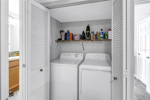 Condo in Saint Petersburg, Florida, 2 bedrooms  № 1906395 - photo 15