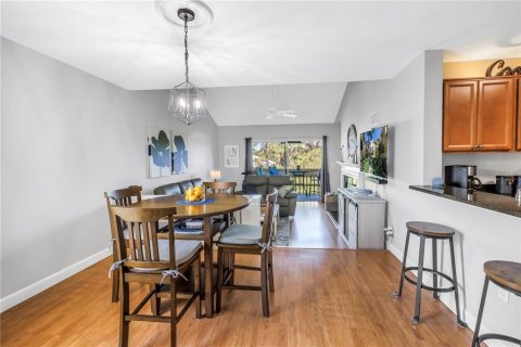 Condo in Saint Petersburg, Florida, 2 bedrooms  № 1906395 - photo 28