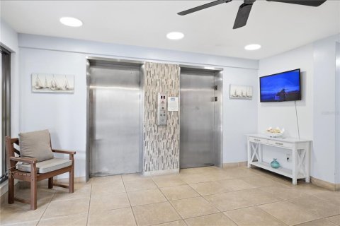 Condominio en venta en Saint Petersburg, Florida, 2 dormitorios, 149.11 m2 № 2237565 - foto 9