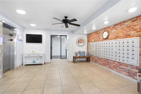 Condominio en venta en Saint Petersburg, Florida, 2 dormitorios, 149.11 m2 № 2237565 - foto 7