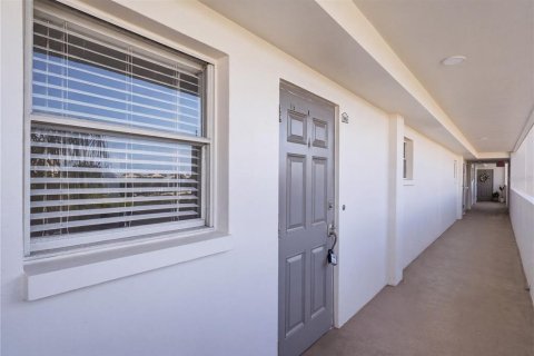 Condominio en venta en Saint Petersburg, Florida, 2 dormitorios, 149.11 m2 № 2237565 - foto 8