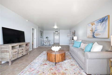 Condominio en venta en Saint Petersburg, Florida, 2 dormitorios, 149.11 m2 № 2237565 - foto 25