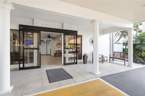 Condominio en venta en Saint Petersburg, Florida, 2 dormitorios, 149.11 m2 № 2237565 - foto 6