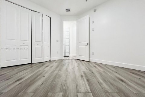 Снять в аренду кондоминиум в Санрайз, Флорида 3 спальни, 133.13м2, № 1986736 - фото 12