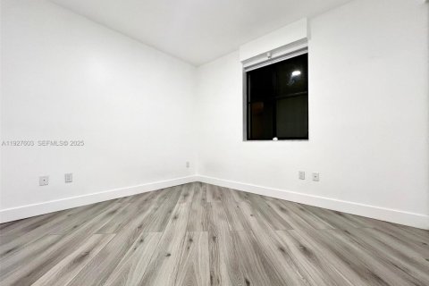 Снять в аренду кондоминиум в Санрайз, Флорида 3 спальни, 133.13м2, № 1986736 - фото 16