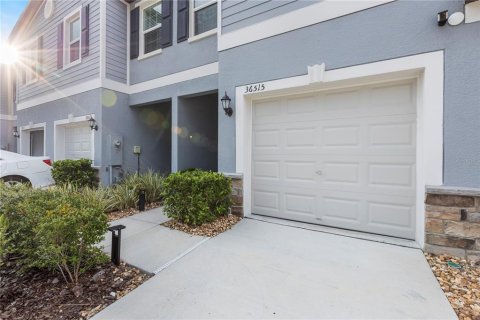 Townhouse in Zephyrhills, Florida 3 bedrooms, 151.8 sq.m. № 1854678 - photo 4