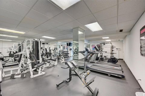 Condominio en venta en Fort Lauderdale, Florida, 1 dormitorio, 83.61 m2 № 1999741 - foto 27