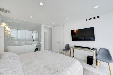 Condominio en venta en Fort Lauderdale, Florida, 1 dormitorio, 83.61 m2 № 1999741 - foto 16