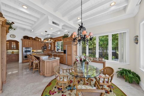 House in Fort Lauderdale, Florida 4 bedrooms, 567.63 sq.m. № 2187497 - photo 12