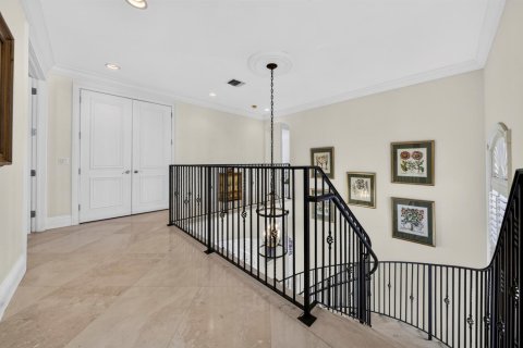 House in Fort Lauderdale, Florida 4 bedrooms, 567.63 sq.m. № 2187497 - photo 26