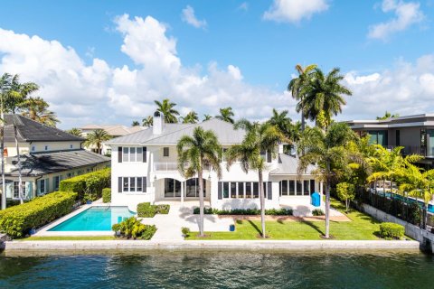 House in Fort Lauderdale, Florida 4 bedrooms, 567.63 sq.m. № 2187497 - photo 2