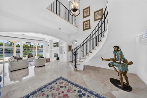 House in Fort Lauderdale, Florida 4 bedrooms, 567.63 sq.m. № 2187497 - photo 24