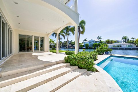 House in Fort Lauderdale, Florida 4 bedrooms, 567.63 sq.m. № 2187497 - photo 9