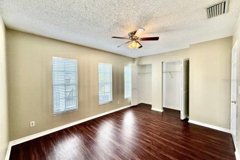 Condo in Tampa, Florida, 2 bedrooms № 2197210 - photo 21