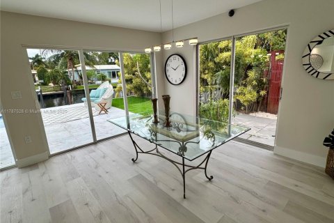 Villa ou maison à louer à Fort Lauderdale, Floride: 3 chambres, 106.28 m2 № 1863071 - photo 10
