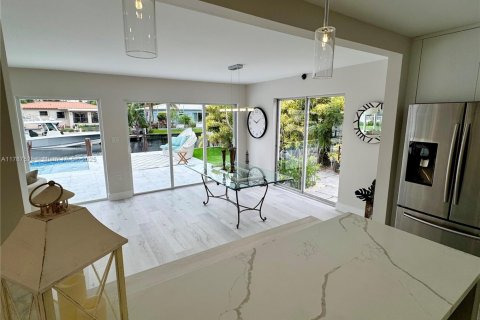 Villa ou maison à louer à Fort Lauderdale, Floride: 3 chambres, 106.28 m2 № 1863071 - photo 11