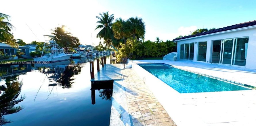 Villa ou maison à Fort Lauderdale, Floride 3 chambres, 106.28 m2 № 1863071