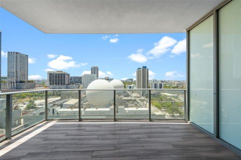 Condo in Miami, Florida, 2 bedrooms  № 1890403 - photo 29