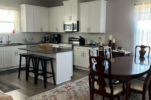 House in Ocala, Florida 4 bedrooms, 194.72 sq.m. № 2200323 - photo 15