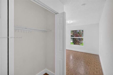 Villa ou maison à vendre à Florida City, Floride: 3 chambres, 78.04 m2 № 2294093 - photo 14