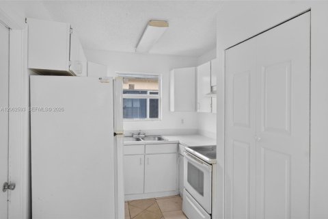 Villa ou maison à vendre à Florida City, Floride: 3 chambres, 78.04 m2 № 2294093 - photo 11